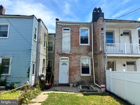 Townhouse For Sale - 2438 Edmondson Avenue<br/> BALTIMORE, MD 21223