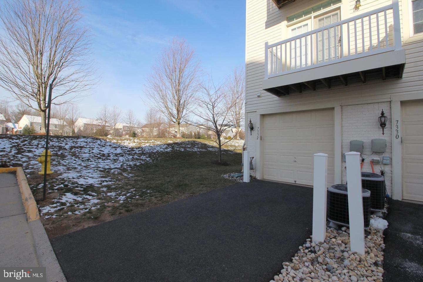 SOMERSET CROSSING - Residential Lease