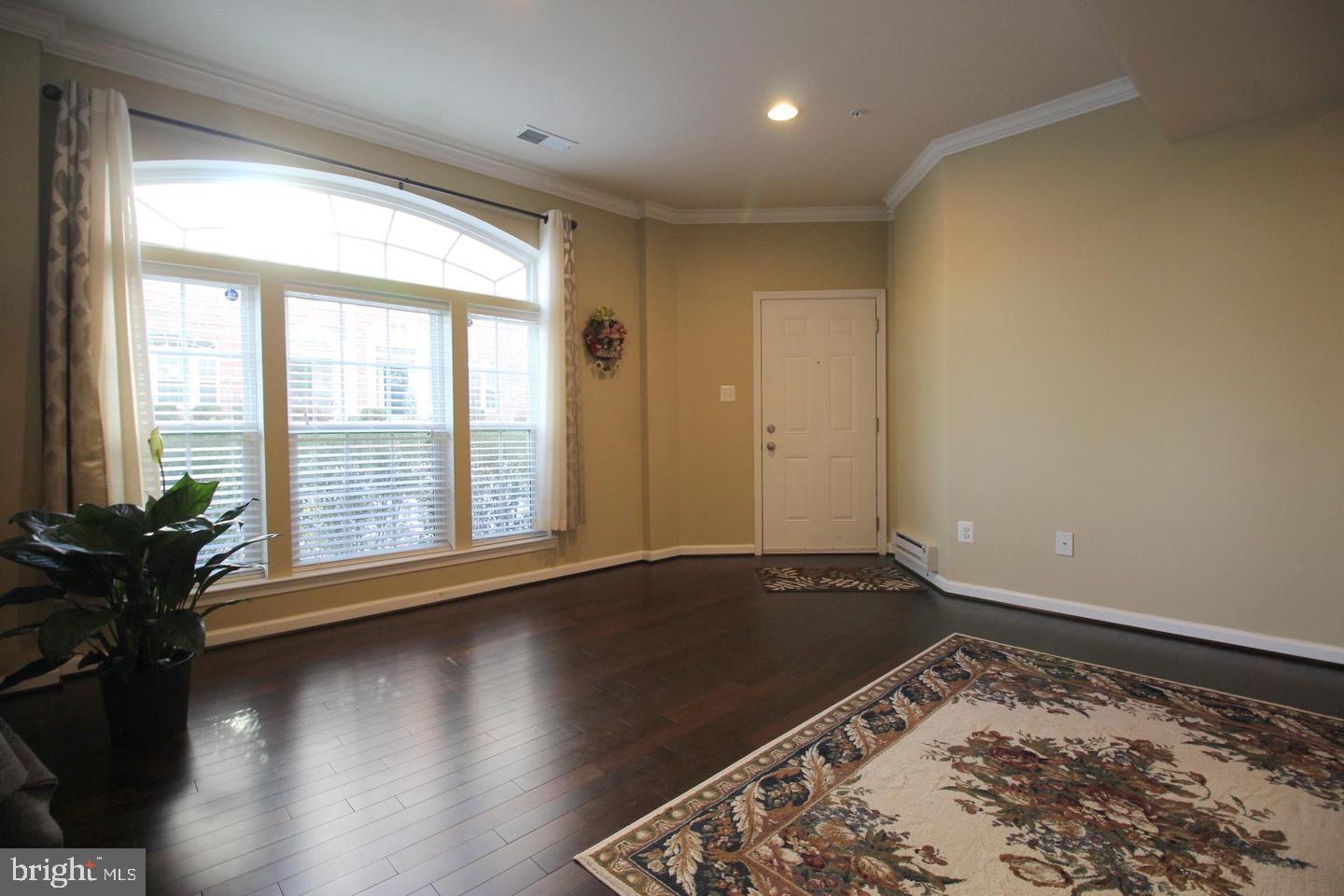 SOMERSET CROSSING - Residential Lease