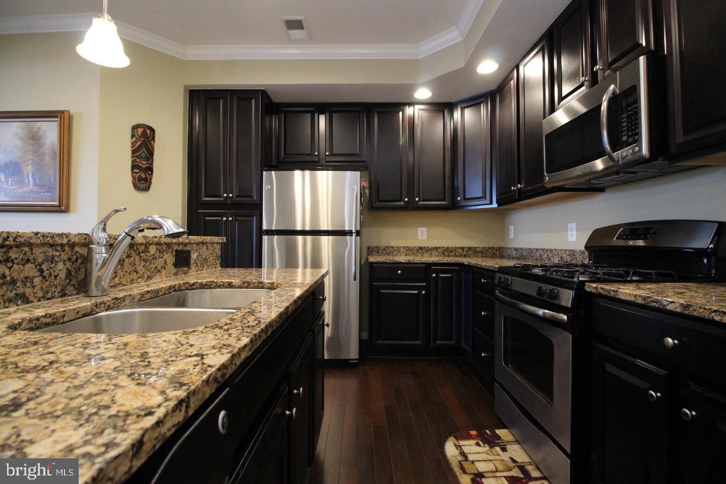 SOMERSET CROSSING - Residential Lease