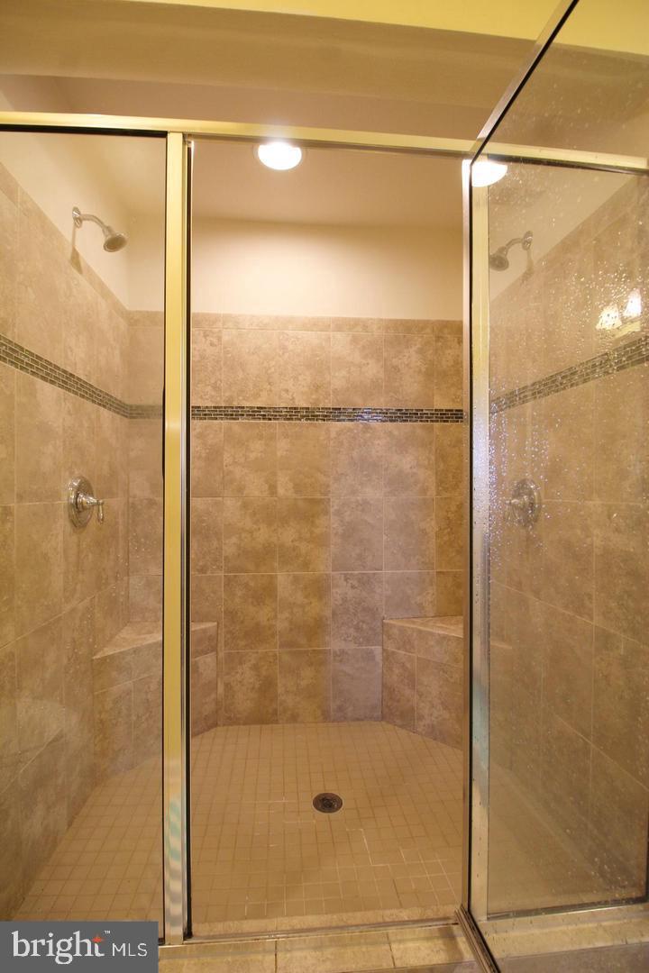 SOMERSET CROSSING - Residential Lease