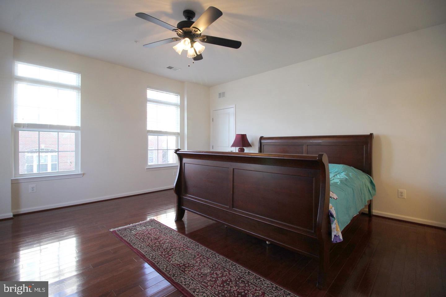 SOMERSET CROSSING - Residential Lease