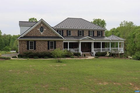 Homes For Sale - 1185 Belle Meade Rd Rd<br/> BUMPASS, VA 23024