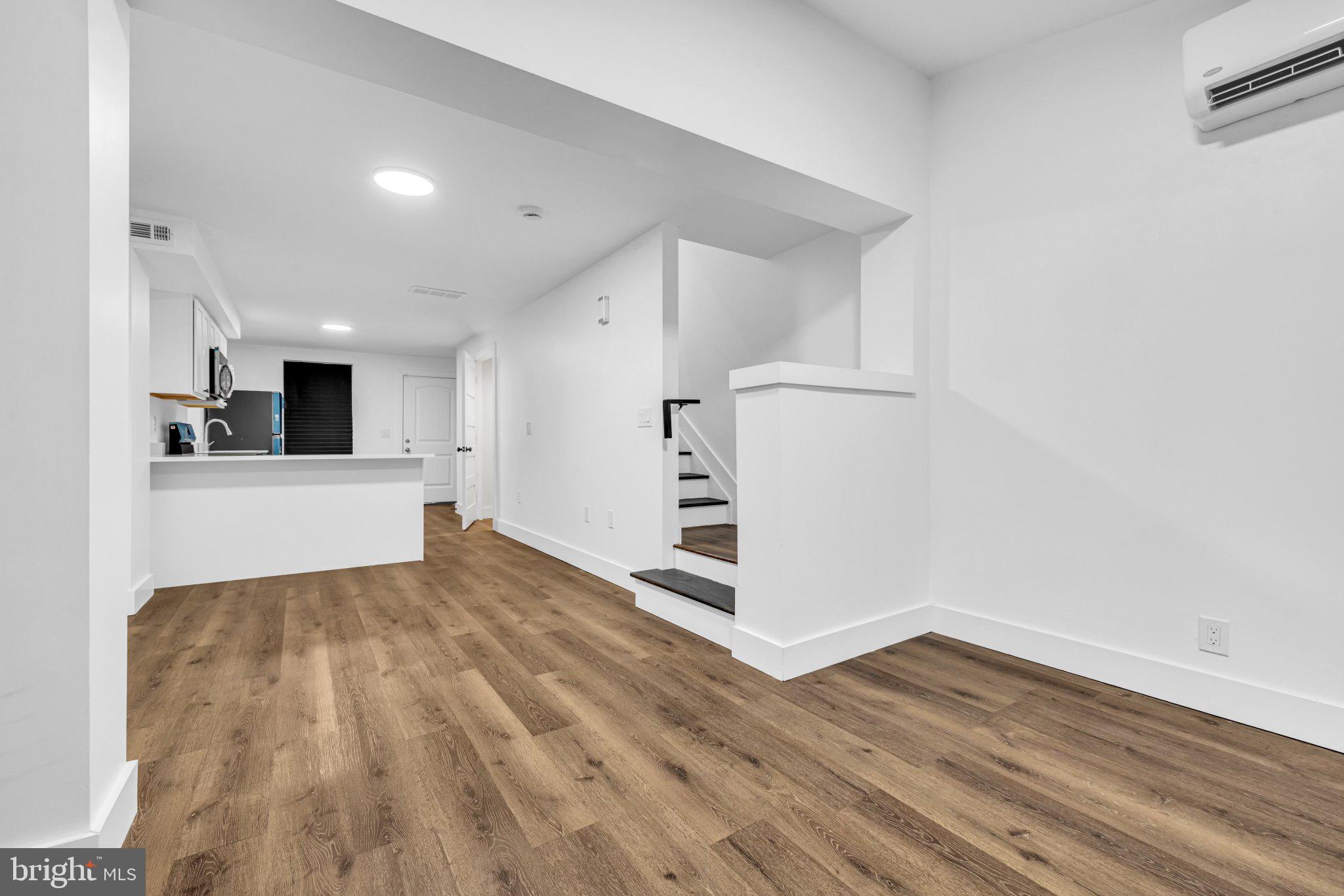 BROOKLYN - Residential