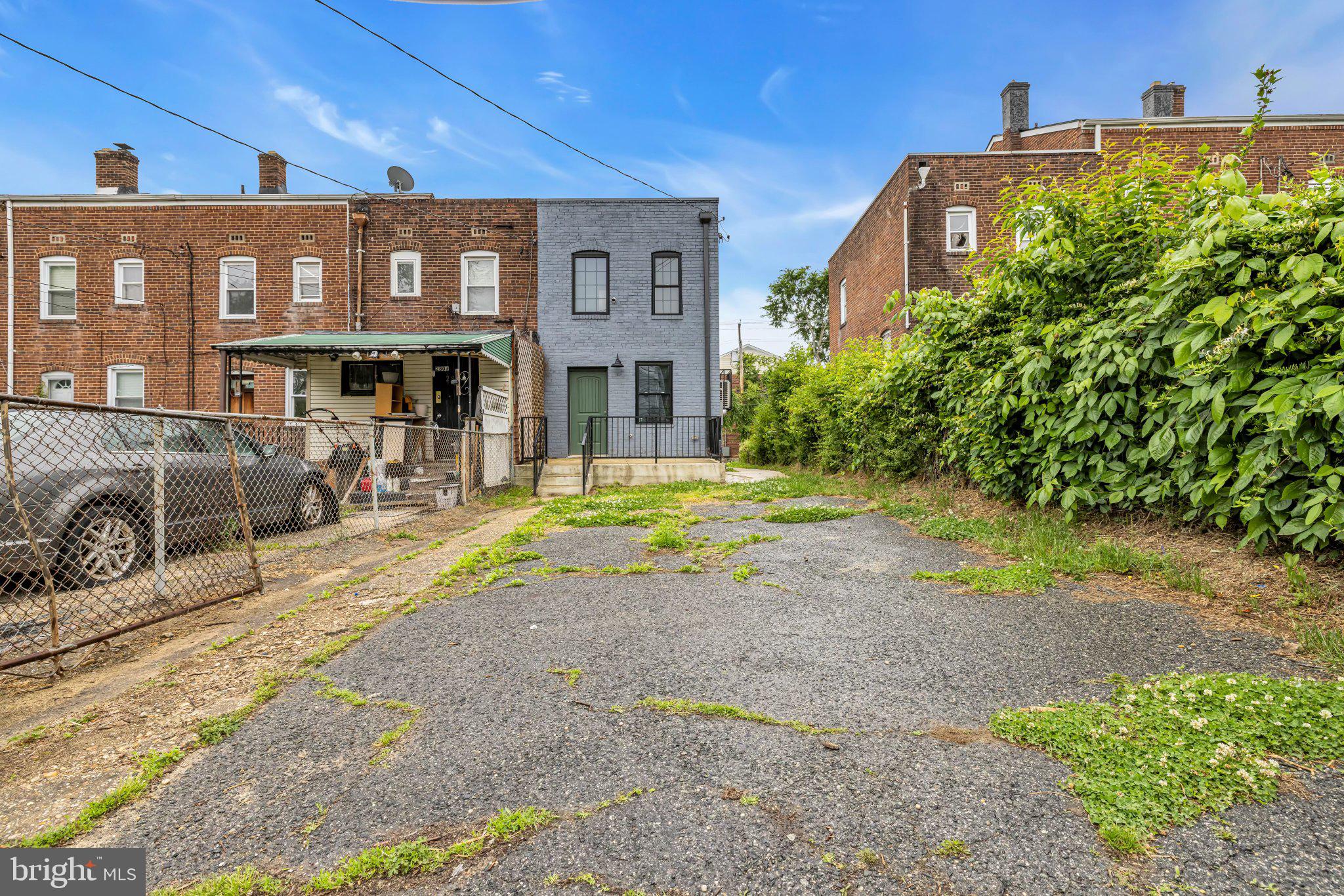 BROOKLYN - Residential