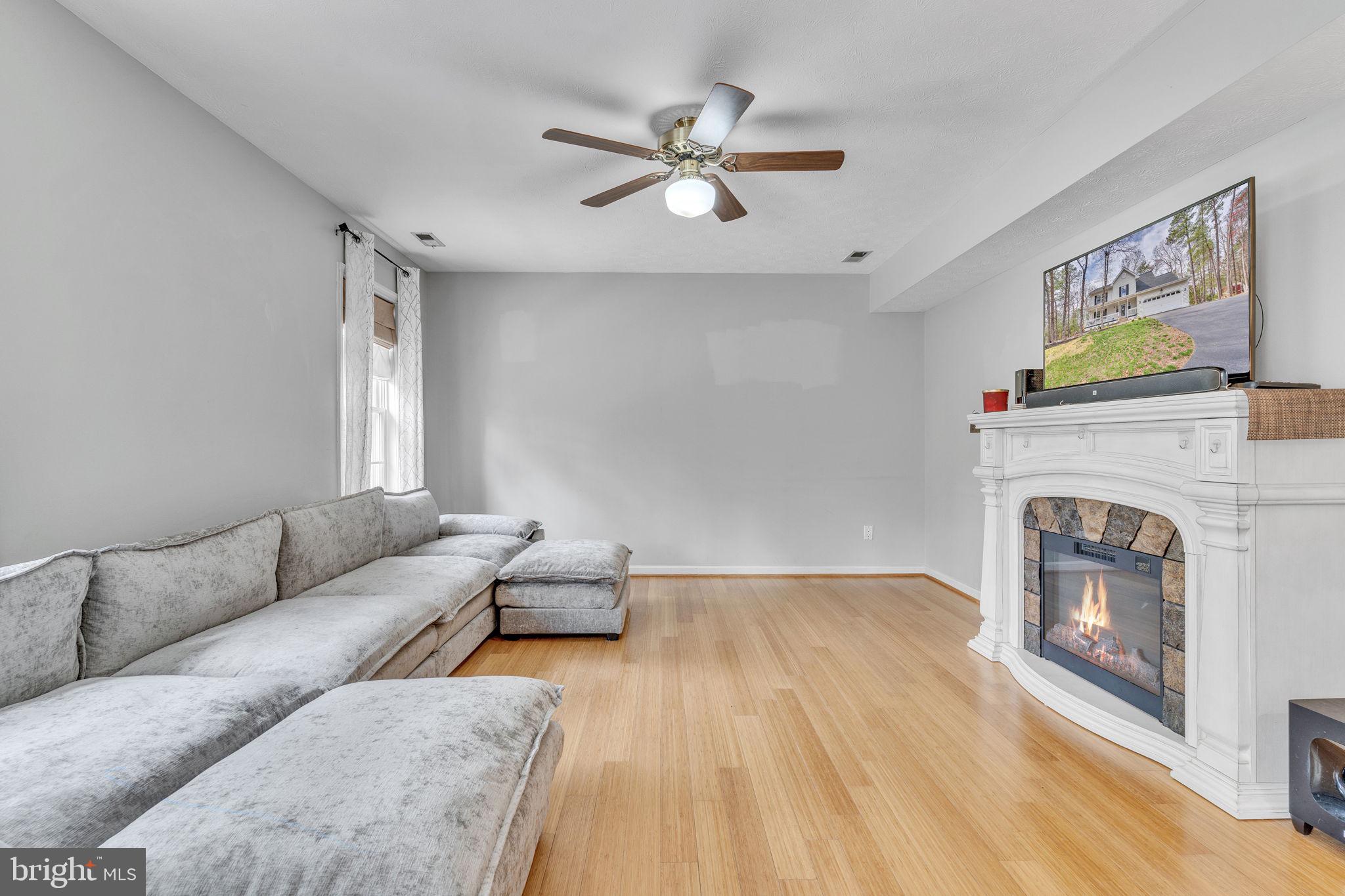 SYCAMORE HOLLOW OF WLDWD - Residential