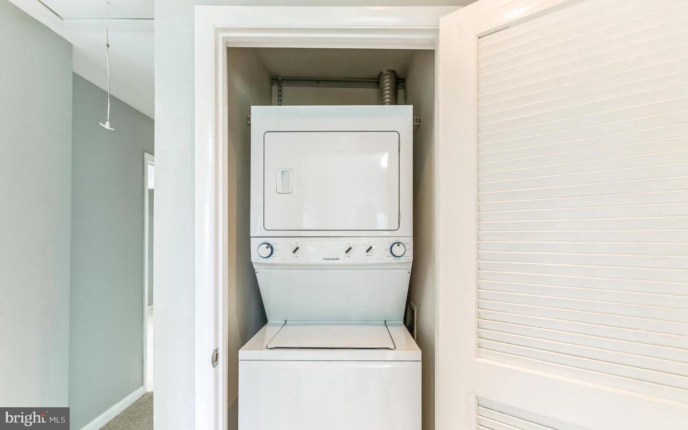 PIMMIT HILLS - Residential