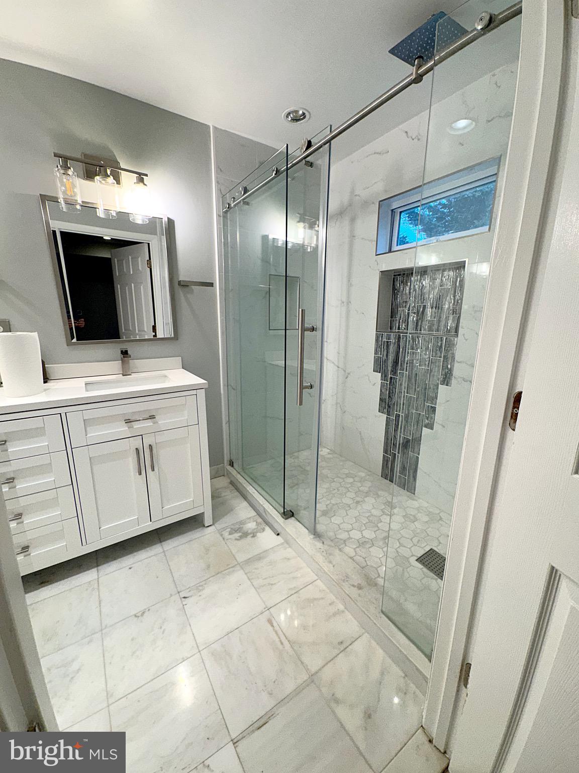 PIMMIT HILLS - Residential