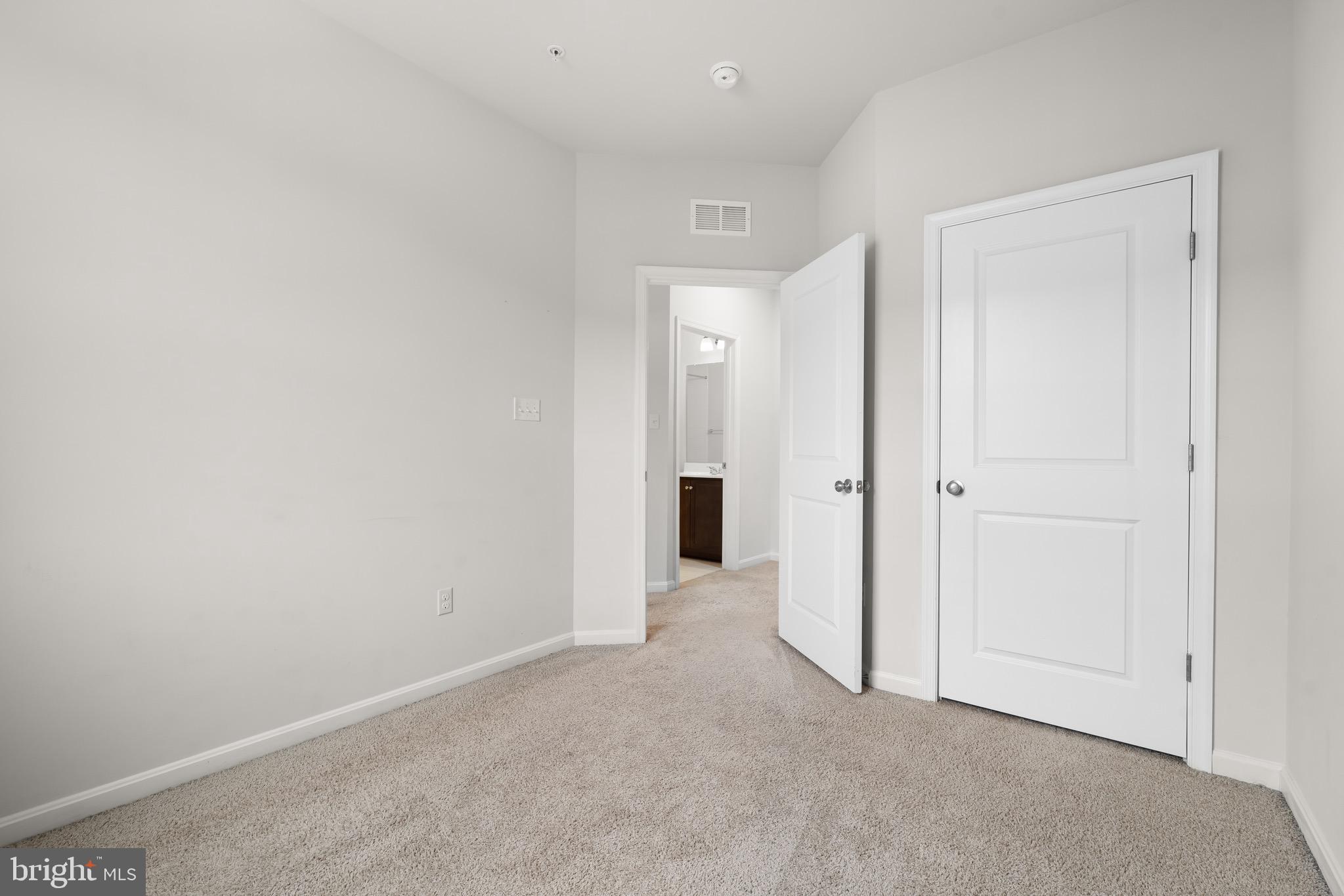 ODENTON TOWN CENTER - Residential Lease