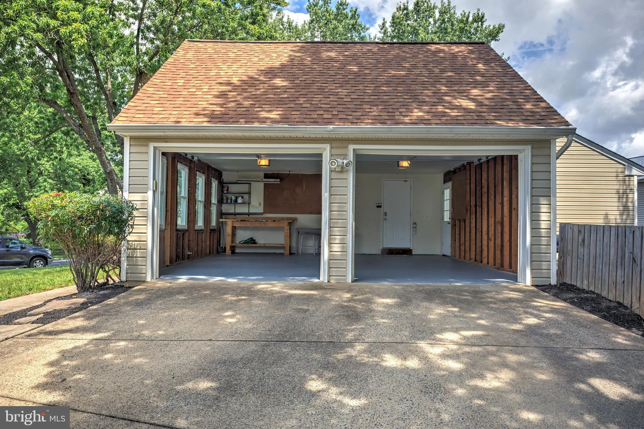 Herndon, Virginia 20170, United States, 4 Bedrooms Bedrooms, ,3 BathroomsBathrooms,Residential,Coming Soon,176888