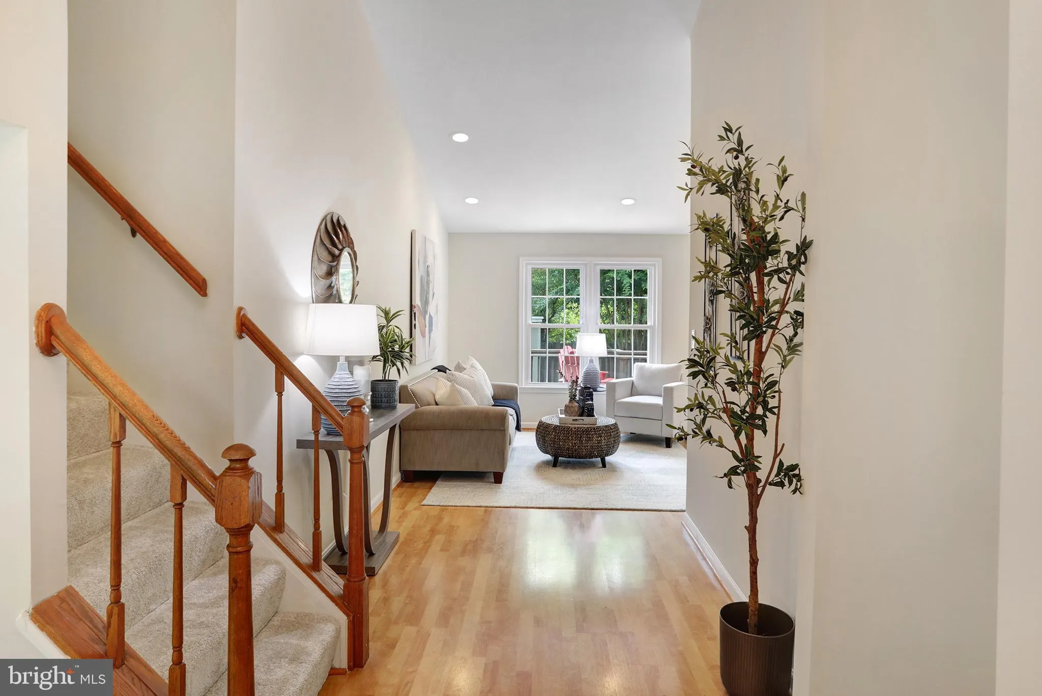 Herndon, Virginia 20170, United States, 4 Bedrooms Bedrooms, ,3 BathroomsBathrooms,Residential,Coming Soon,176888