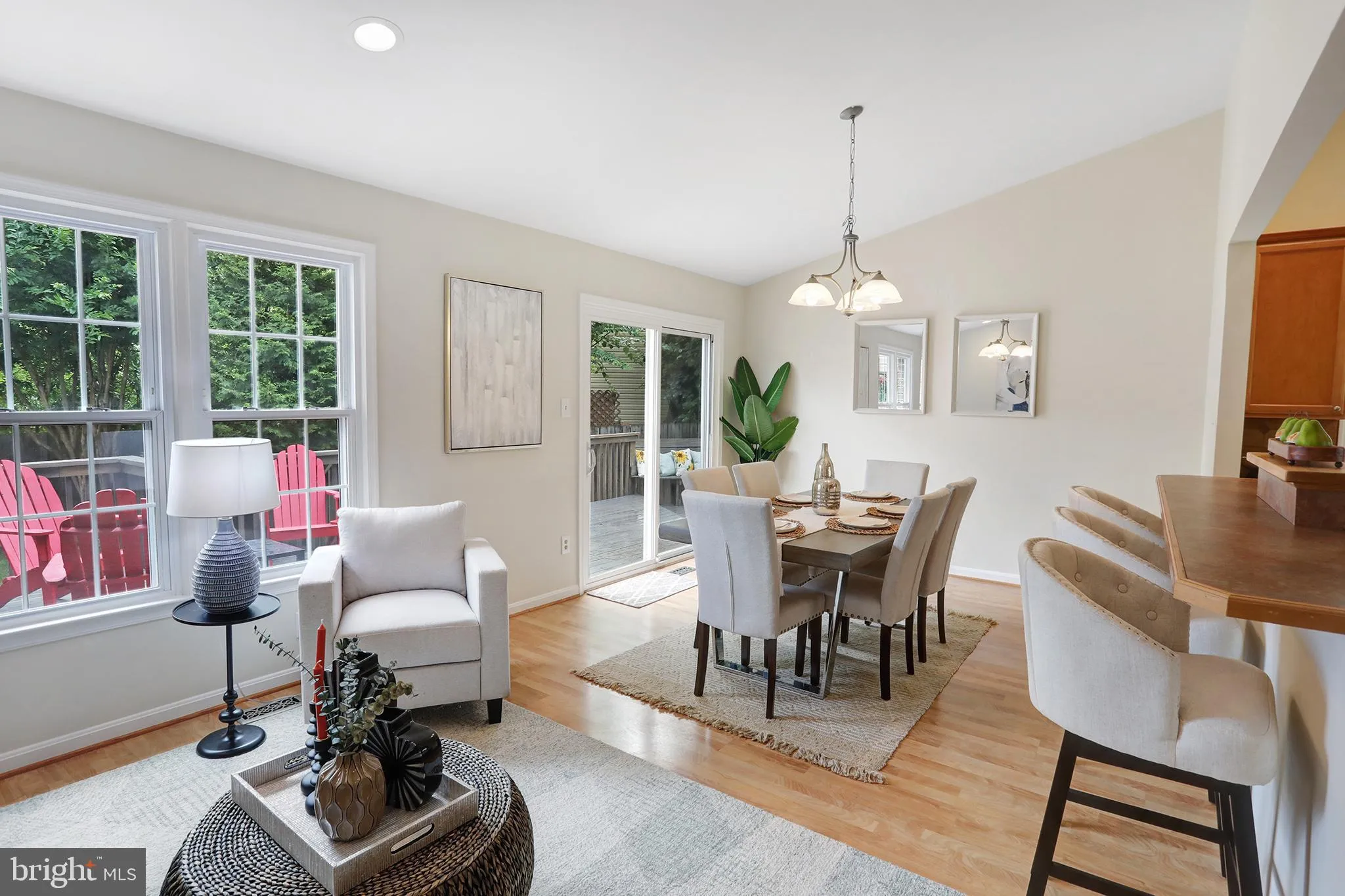 Herndon, Virginia 20170, United States, 4 Bedrooms Bedrooms, ,3 BathroomsBathrooms,Residential,Coming Soon,176888