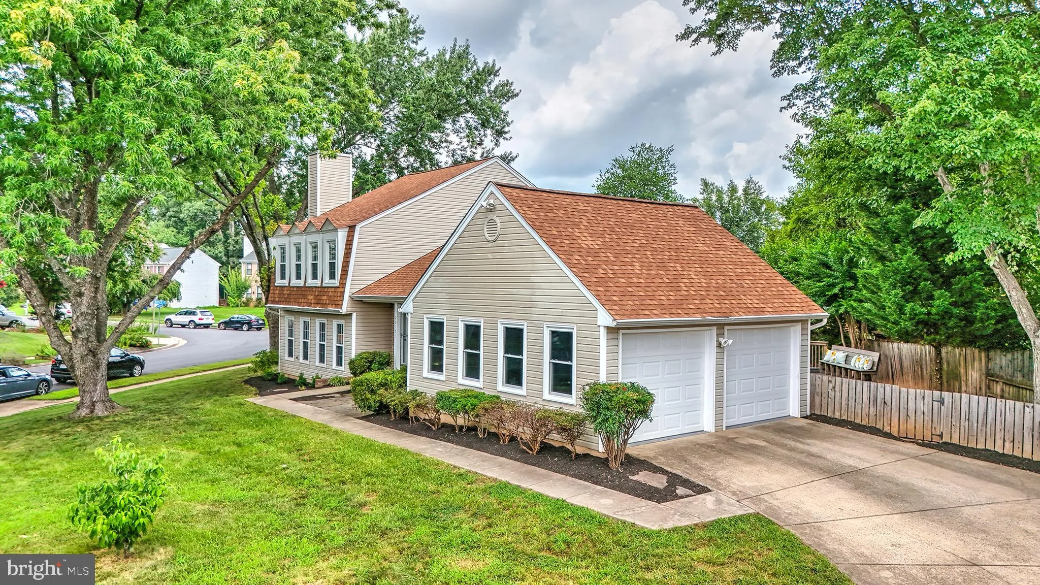 Herndon, Virginia 20170, United States, 4 Bedrooms Bedrooms, ,3 BathroomsBathrooms,Residential,Coming Soon,176888