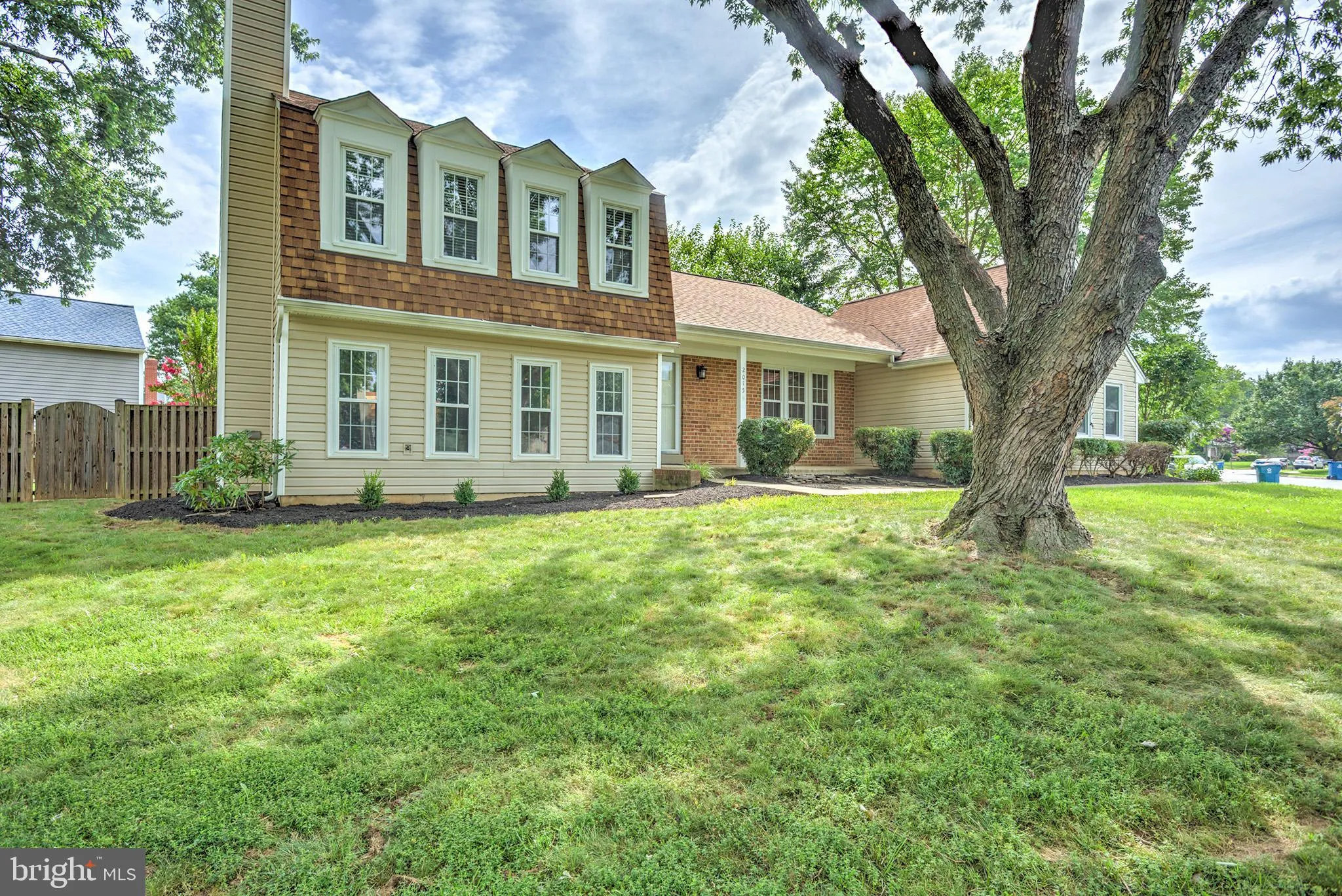 Herndon, Virginia 20170, United States, 4 Bedrooms Bedrooms, ,3 BathroomsBathrooms,Residential,Coming Soon,176888