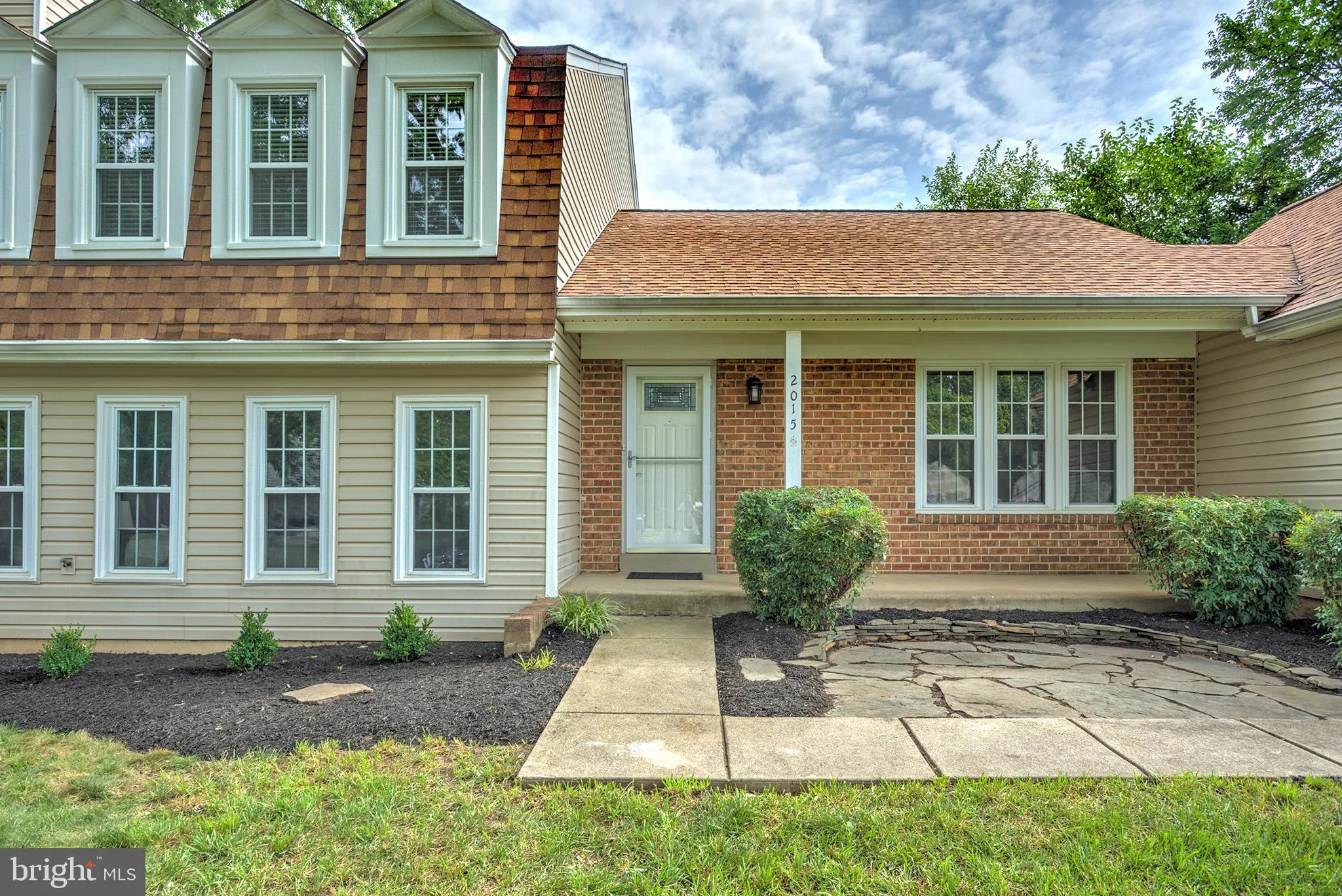 Herndon, Virginia 20170, United States, 4 Bedrooms Bedrooms, ,3 BathroomsBathrooms,Residential,Coming Soon,176888