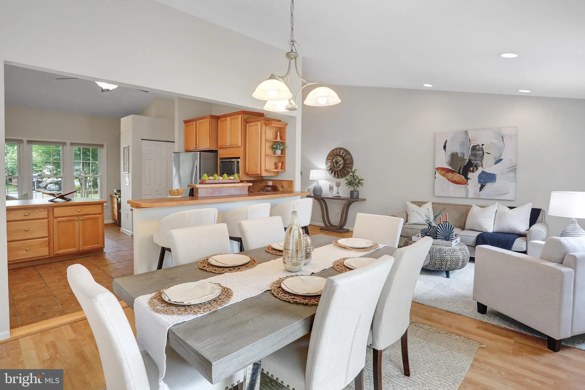 Herndon, Virginia 20170, United States, 4 Bedrooms Bedrooms, ,3 BathroomsBathrooms,Residential,Coming Soon,176888