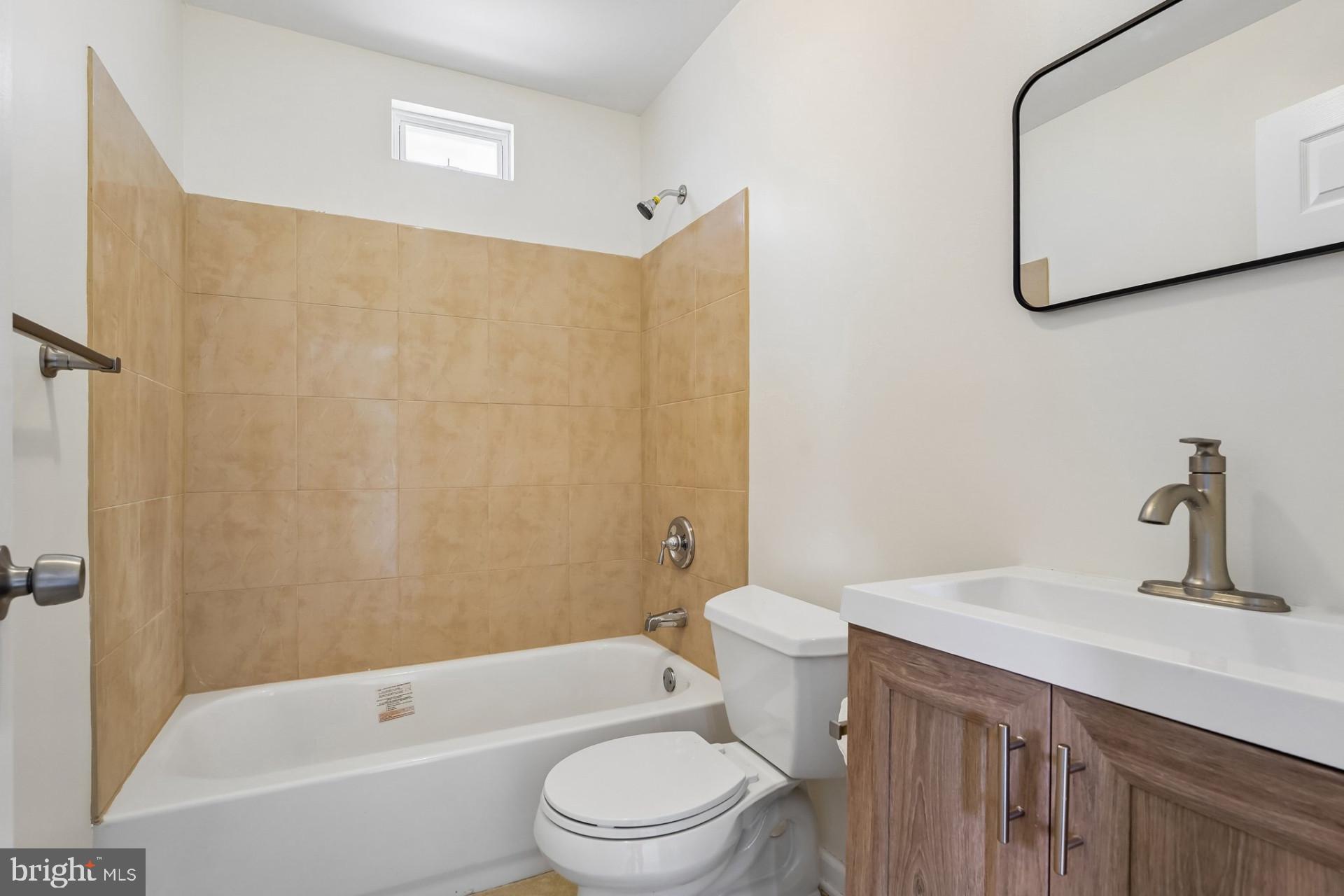 CATONSVILLE MANOR - Residential