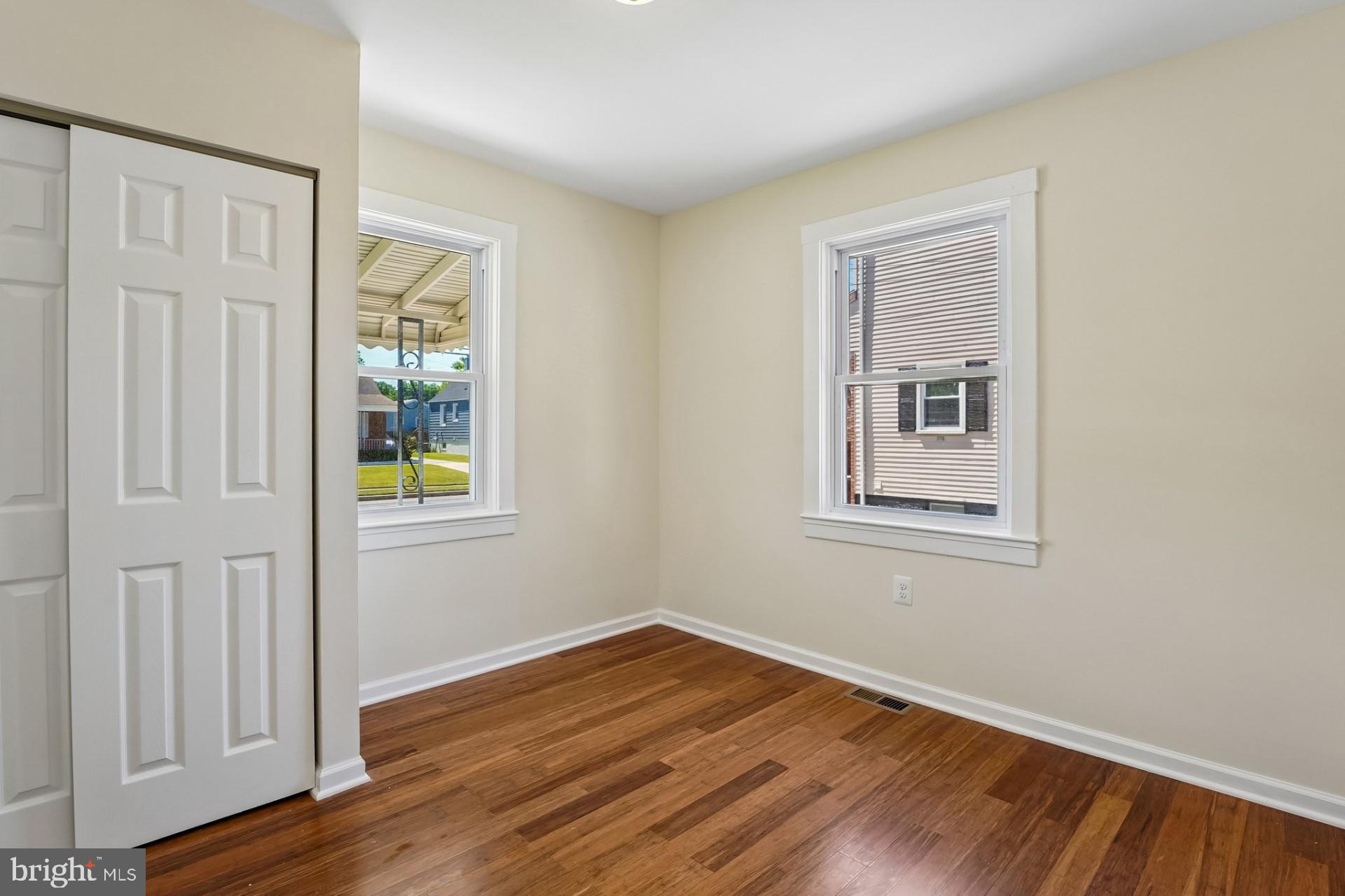 CATONSVILLE MANOR - Residential