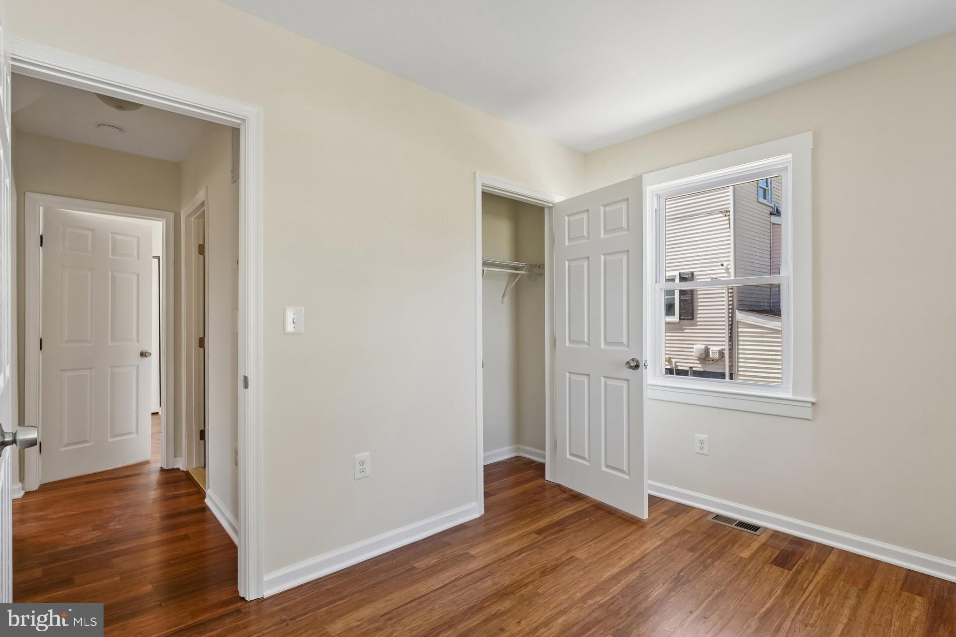 CATONSVILLE MANOR - Residential