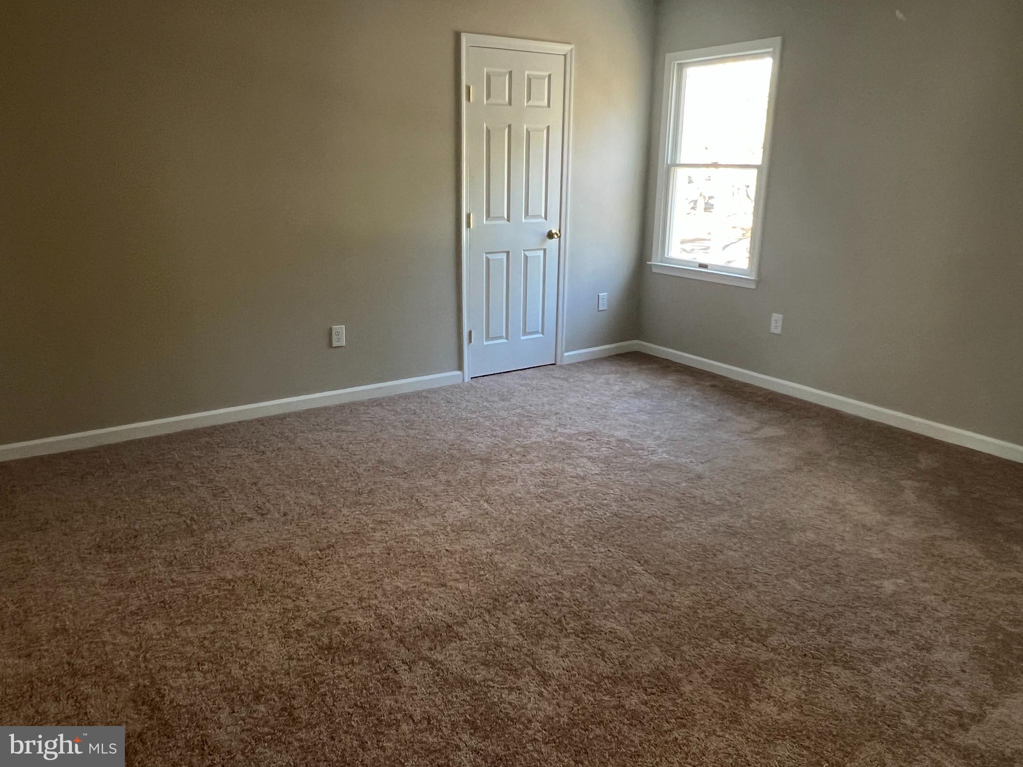 SIERRA MANOR - Residential