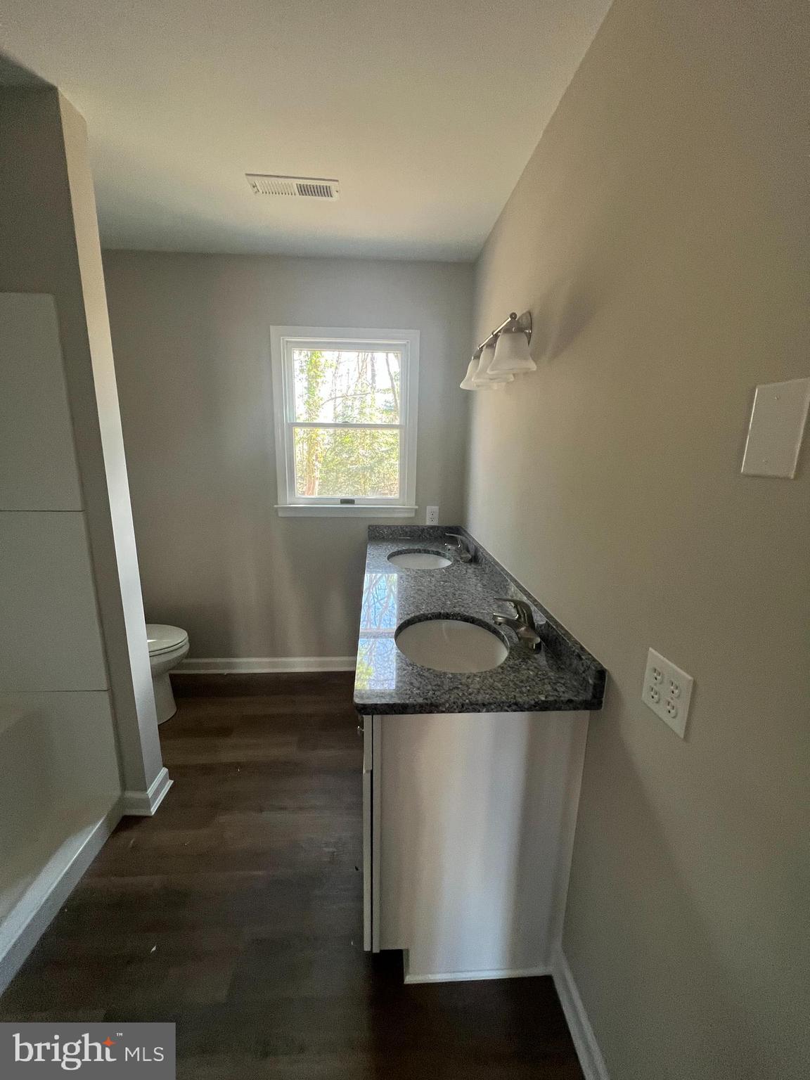 SIERRA MANOR - Residential