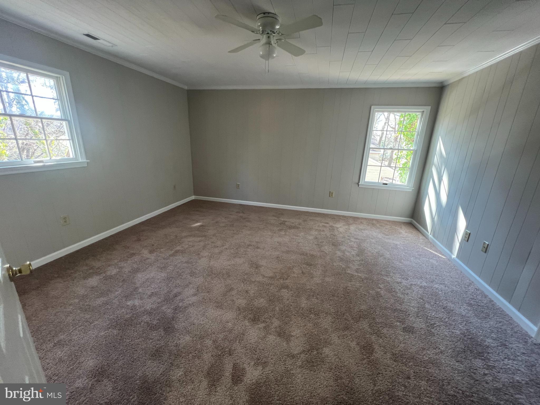 SIERRA MANOR - Residential