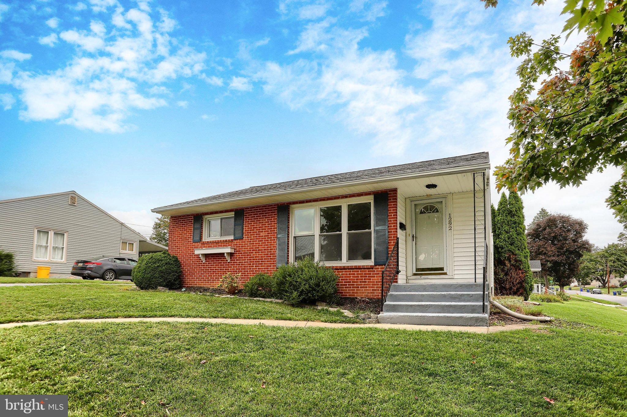 1292 STRAFFORD ROAD