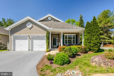 1439 Quaker Ridge Unit 1439, West Chester, PA MLS: PACT2124880