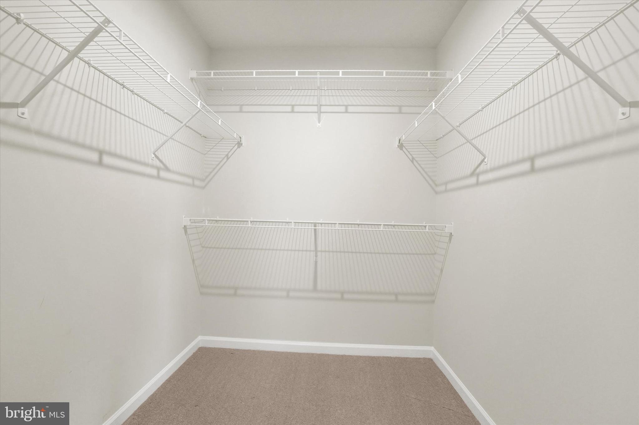 THE SEASONS - Residential