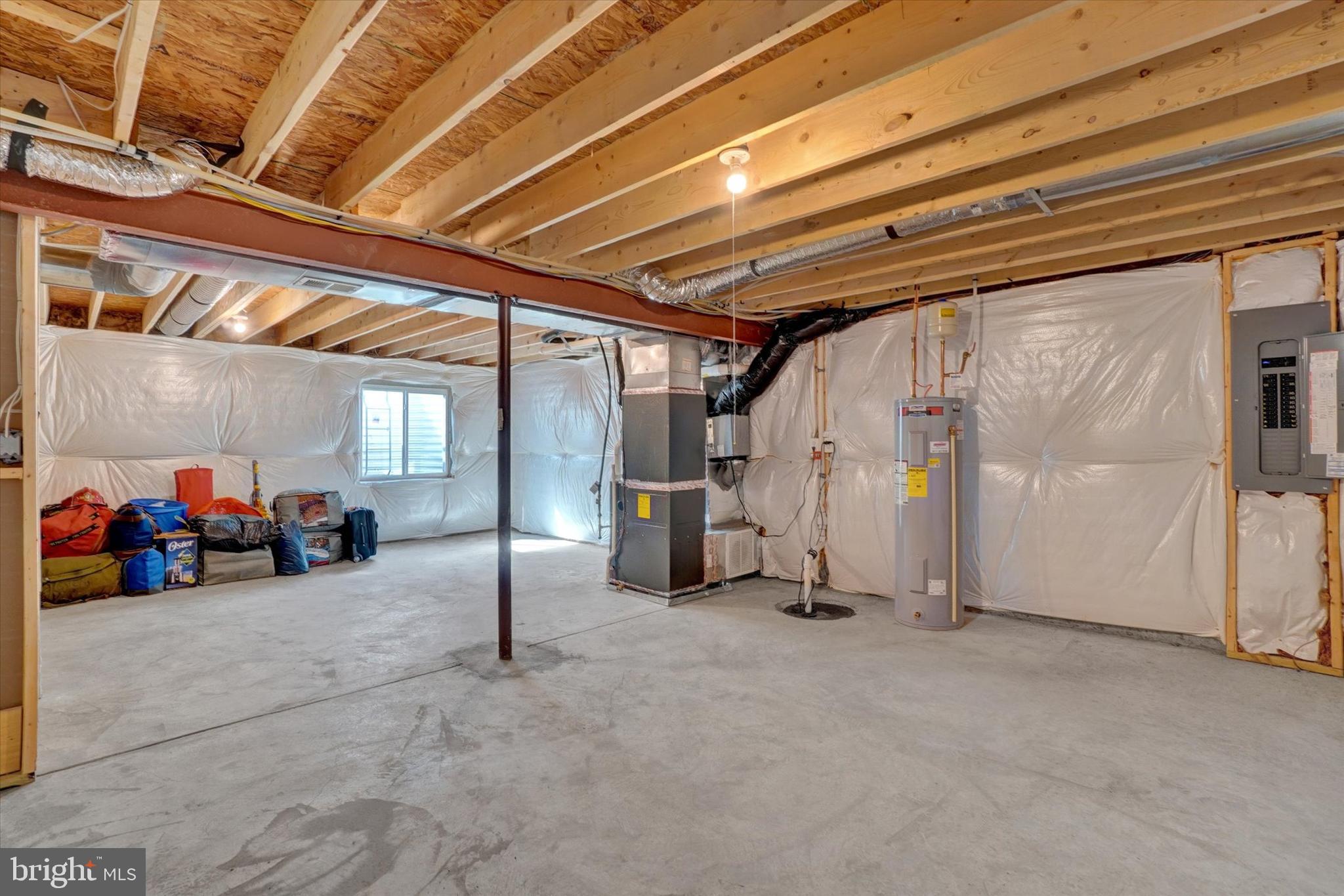 THE SEASONS - Residential