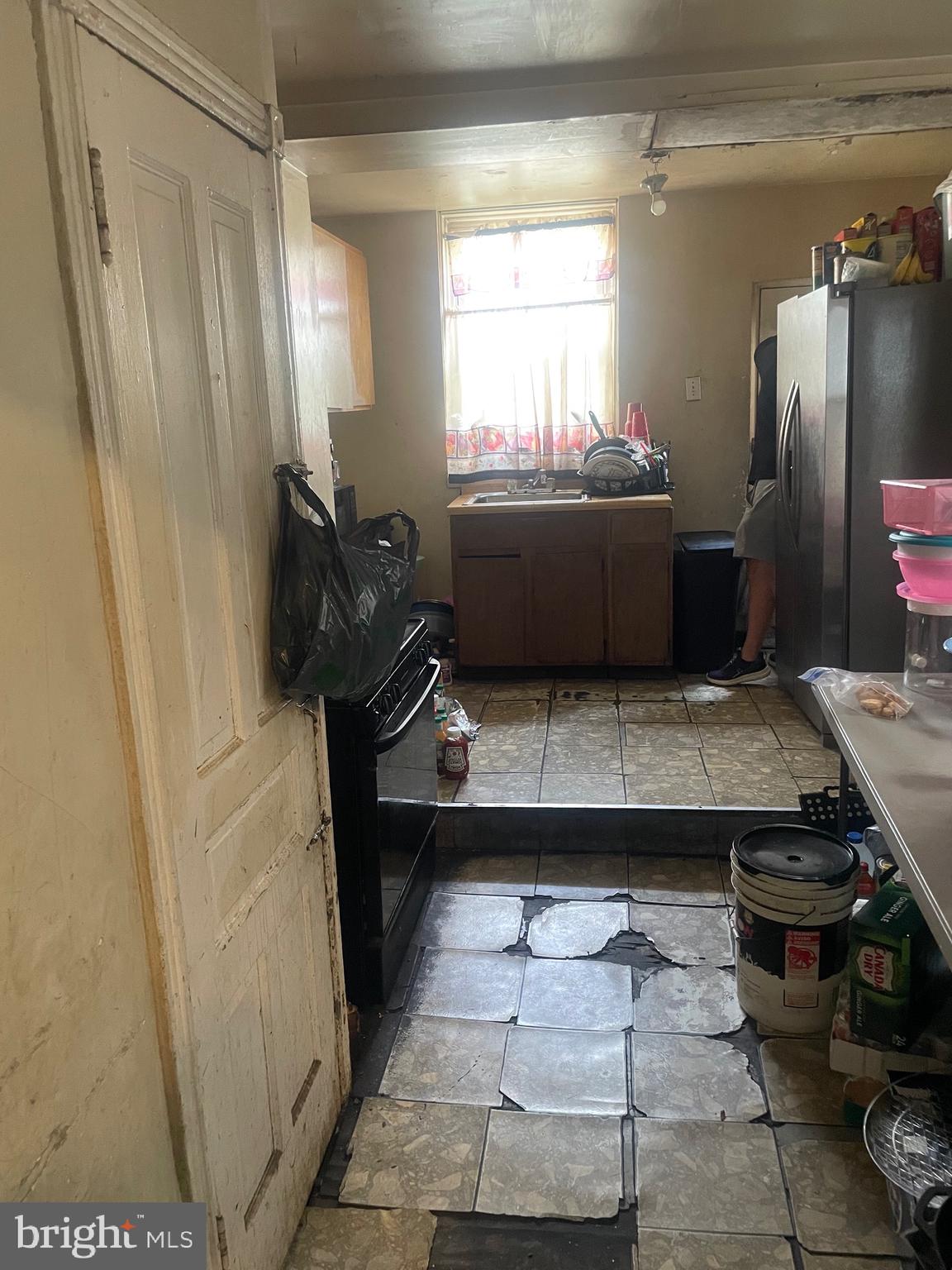 UNIVERSITY CITY - Residential