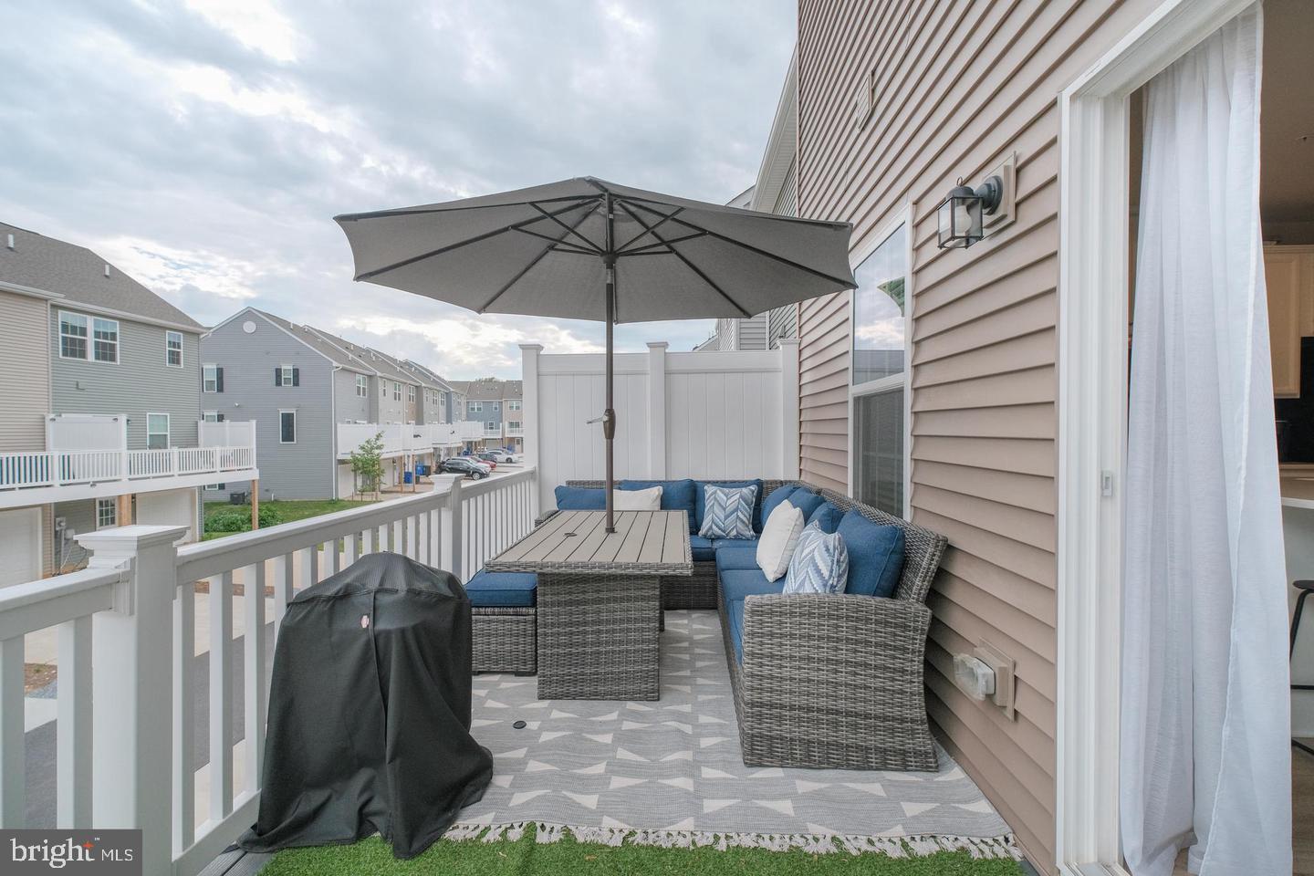 ANCHOR POINT - Residential