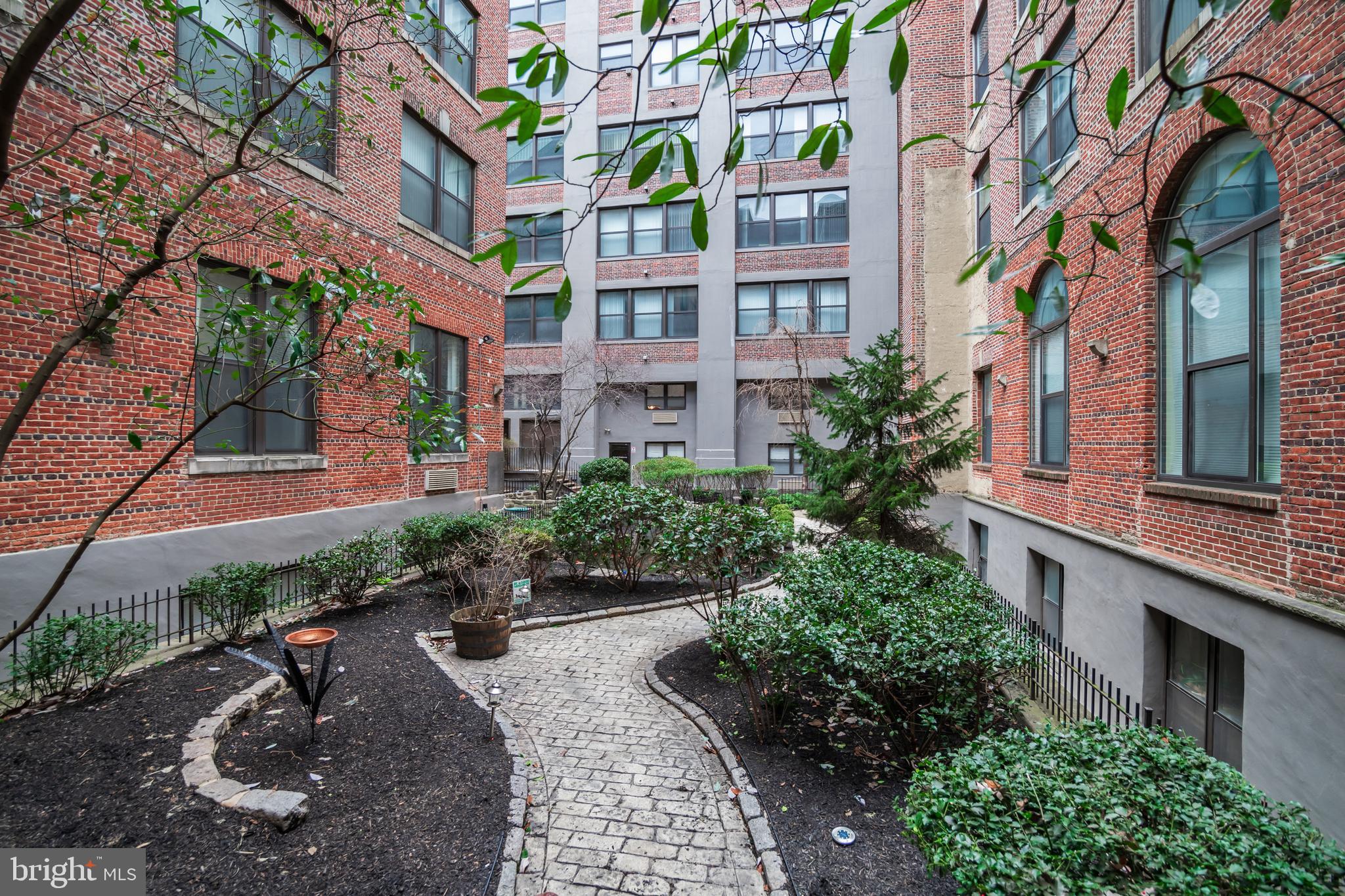 CENTER CITY - Residential Lease