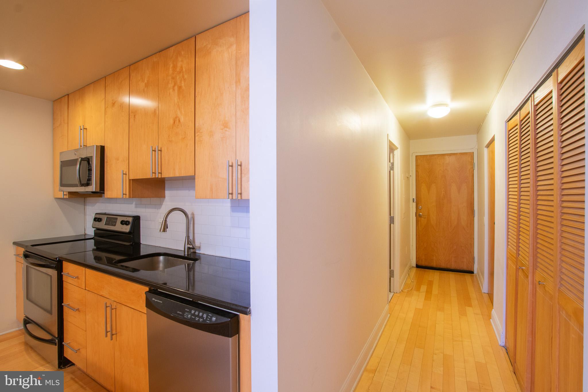 CENTER CITY - Residential Lease
