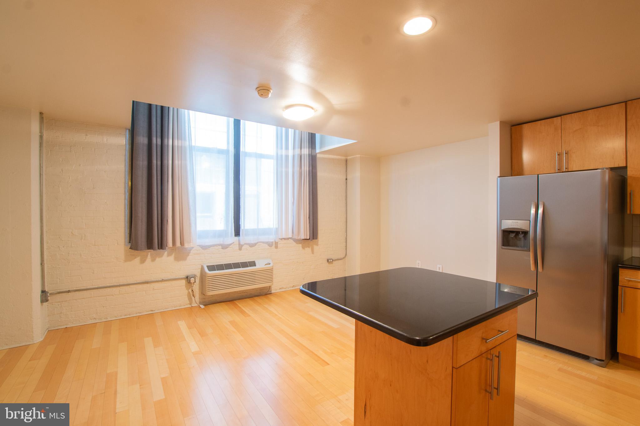 CENTER CITY - Residential Lease