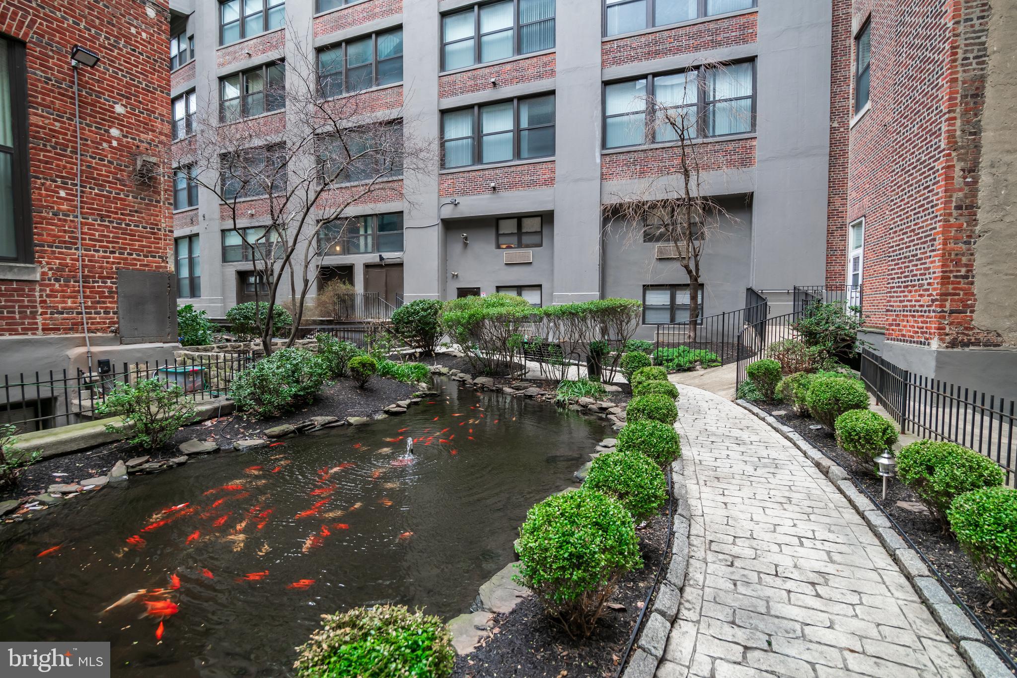 CENTER CITY - Residential Lease