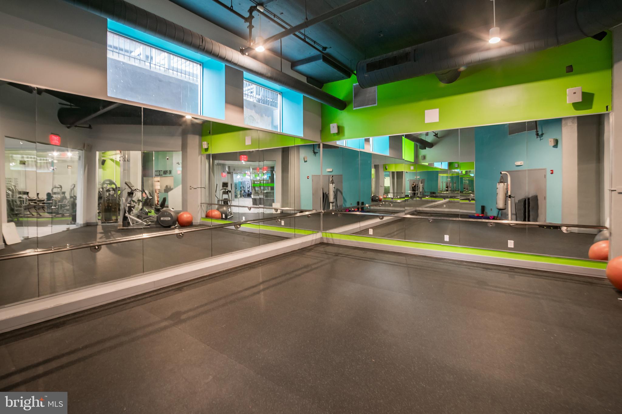 CENTER CITY - Residential Lease