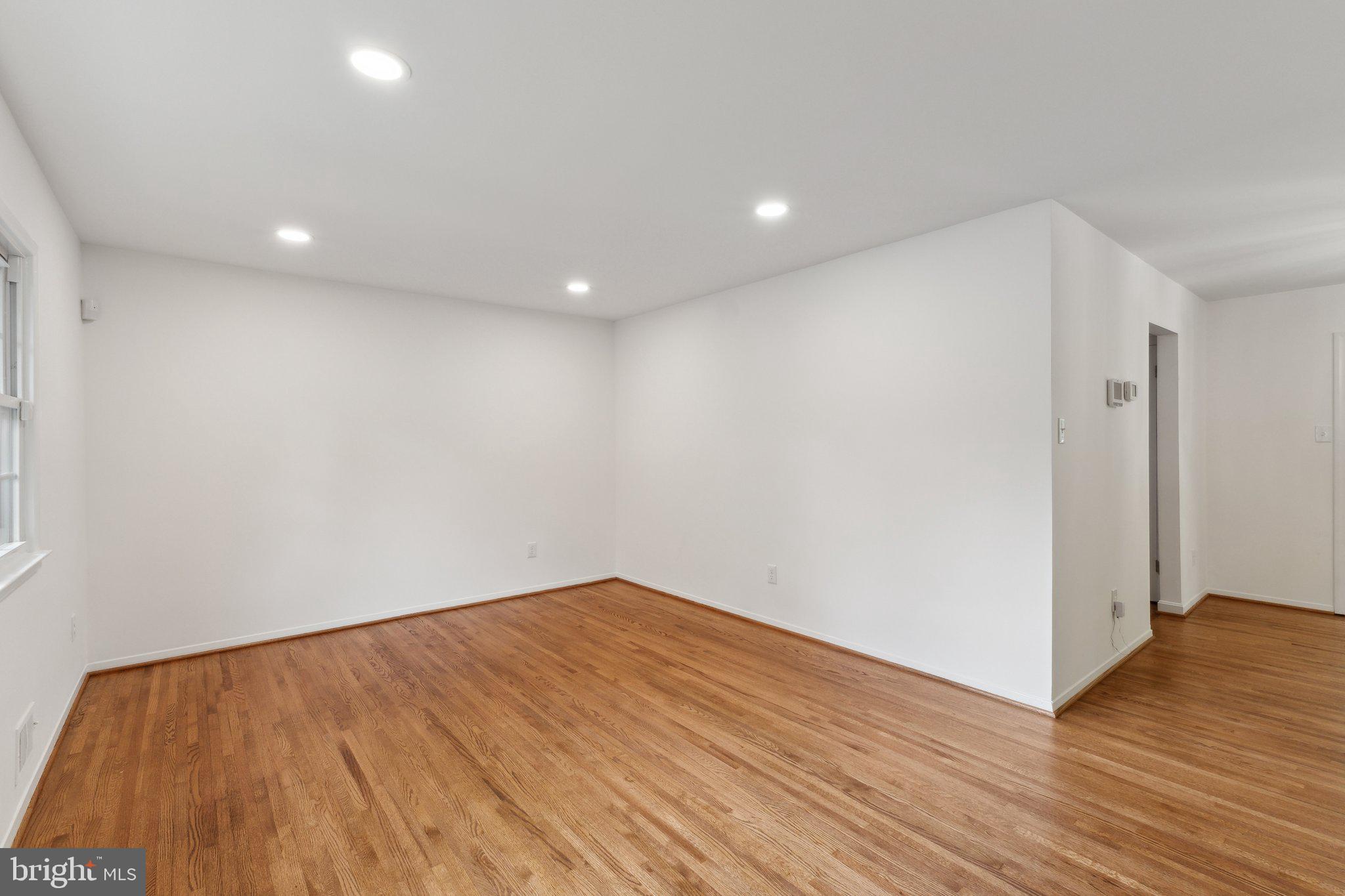 8626 KERRY LANE