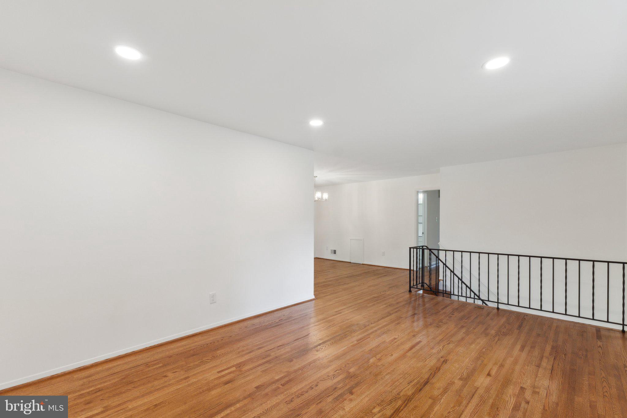 8626 KERRY LANE