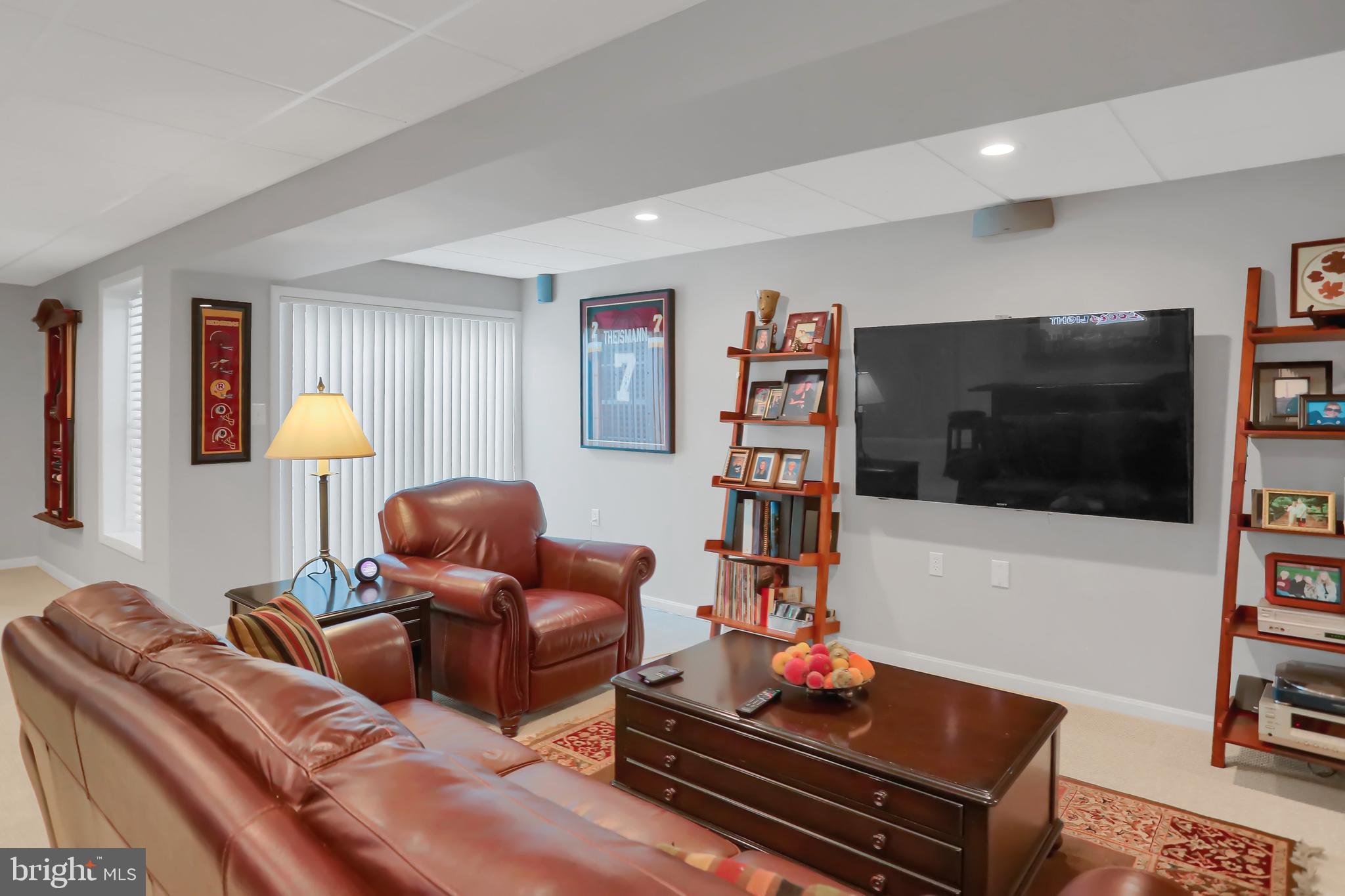 VINEYARD OAK NORTH - Residential