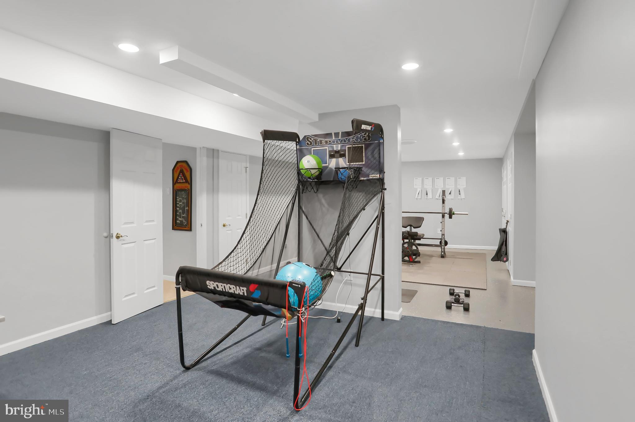VINEYARD OAK NORTH - Residential