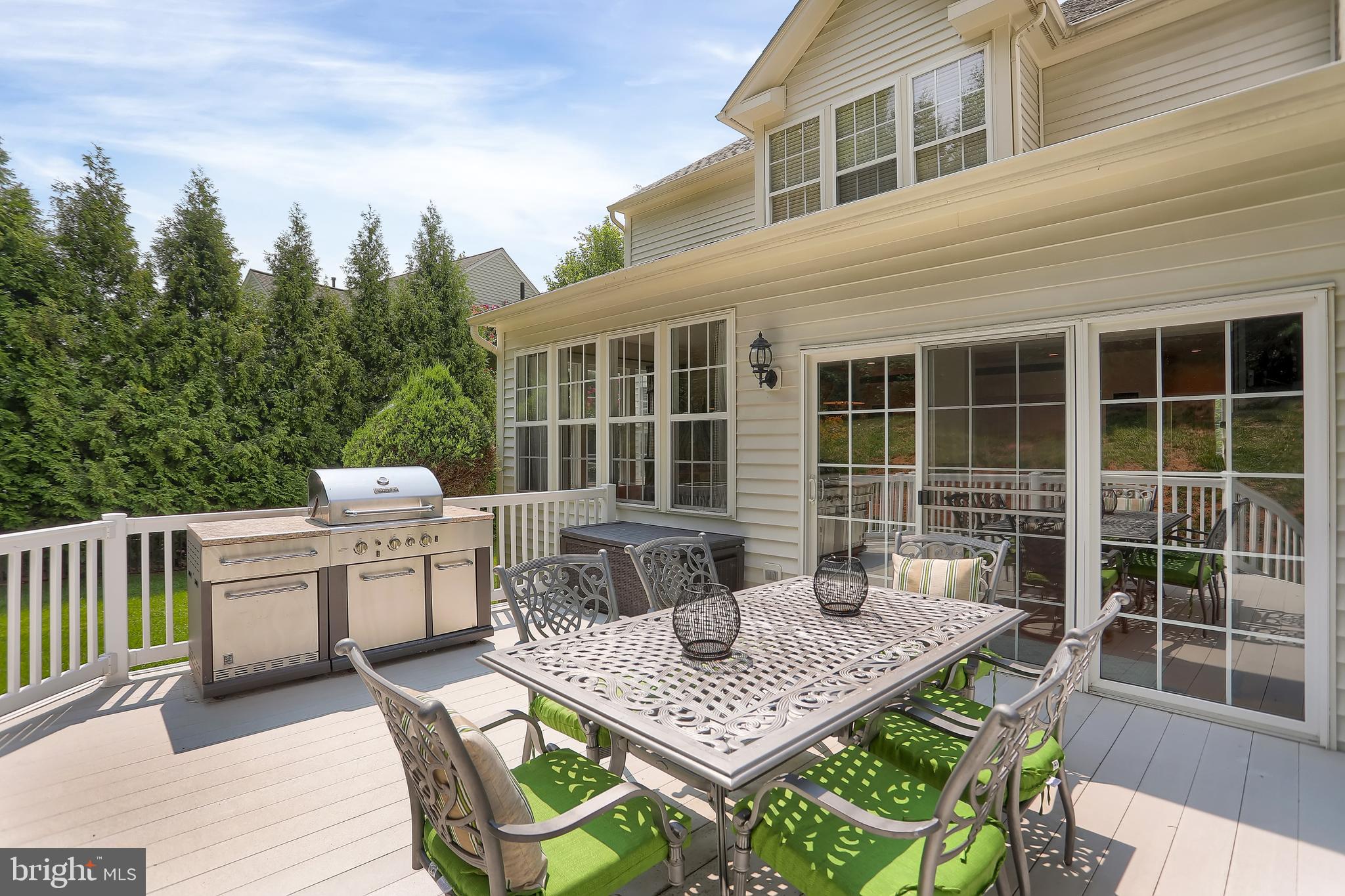 VINEYARD OAK NORTH - Residential