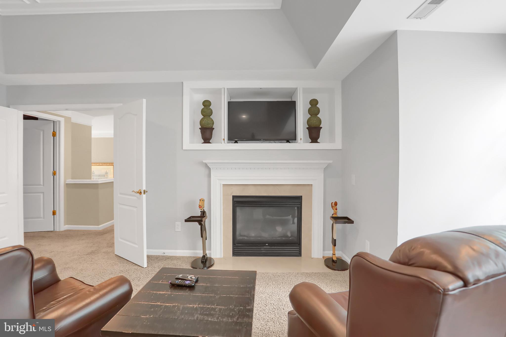 VINEYARD OAK NORTH - Residential