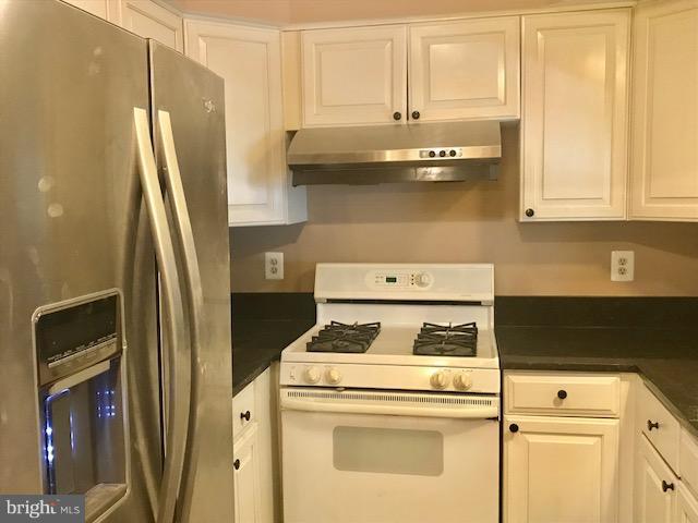 NEWGATE - Residential Lease