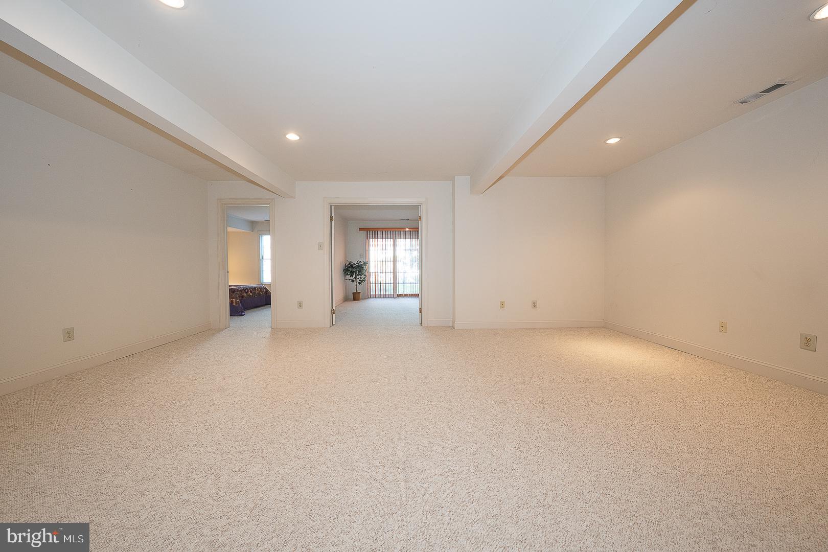 DAYLESFORD LAKE - Residential