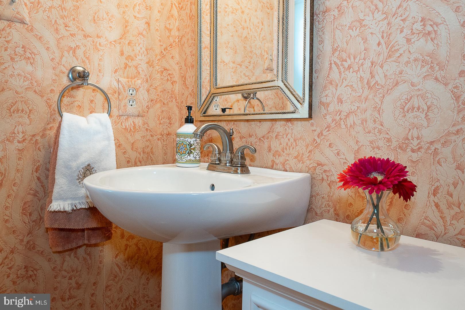 DAYLESFORD LAKE - Residential