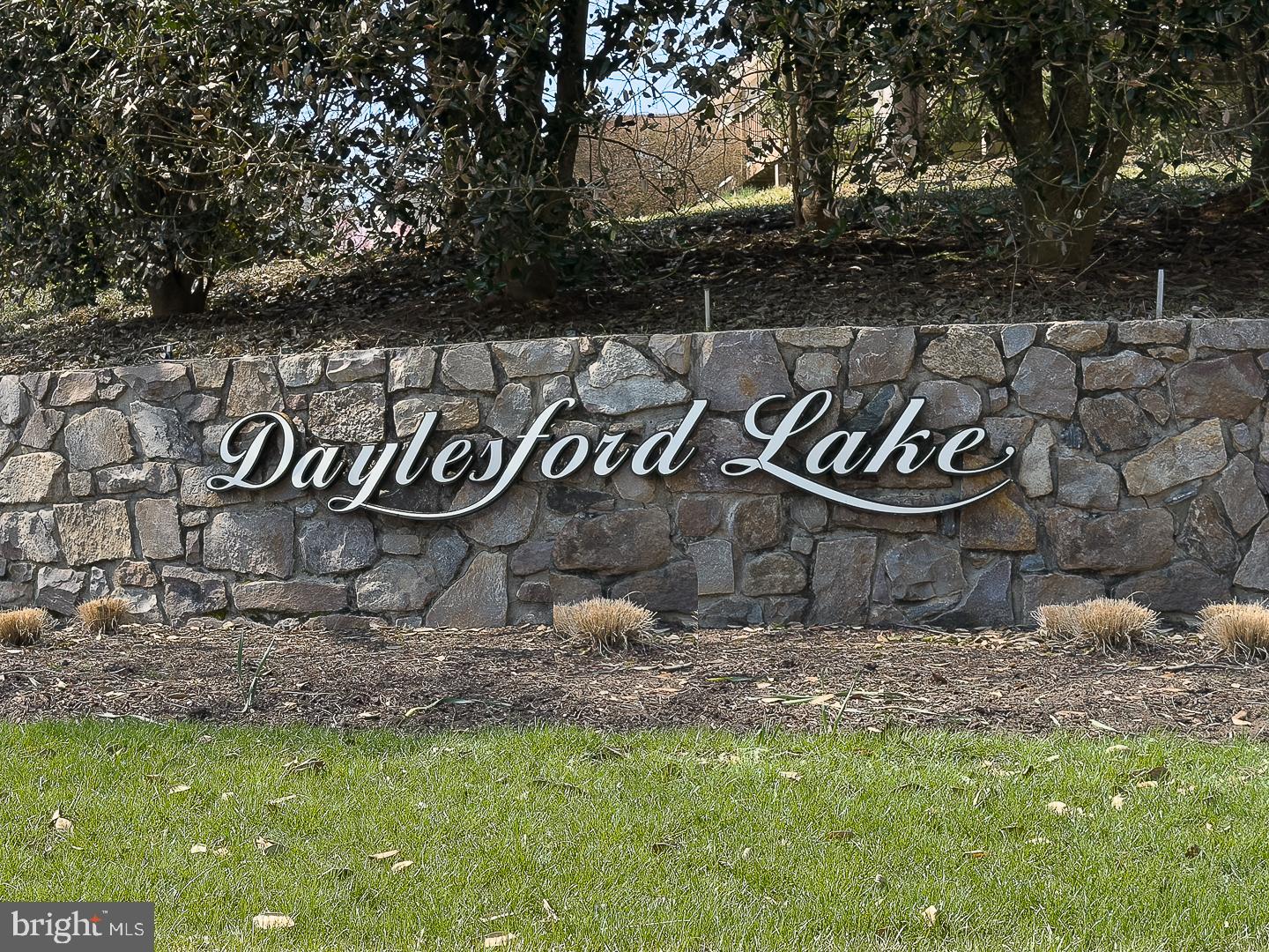 DAYLESFORD LAKE - Residential