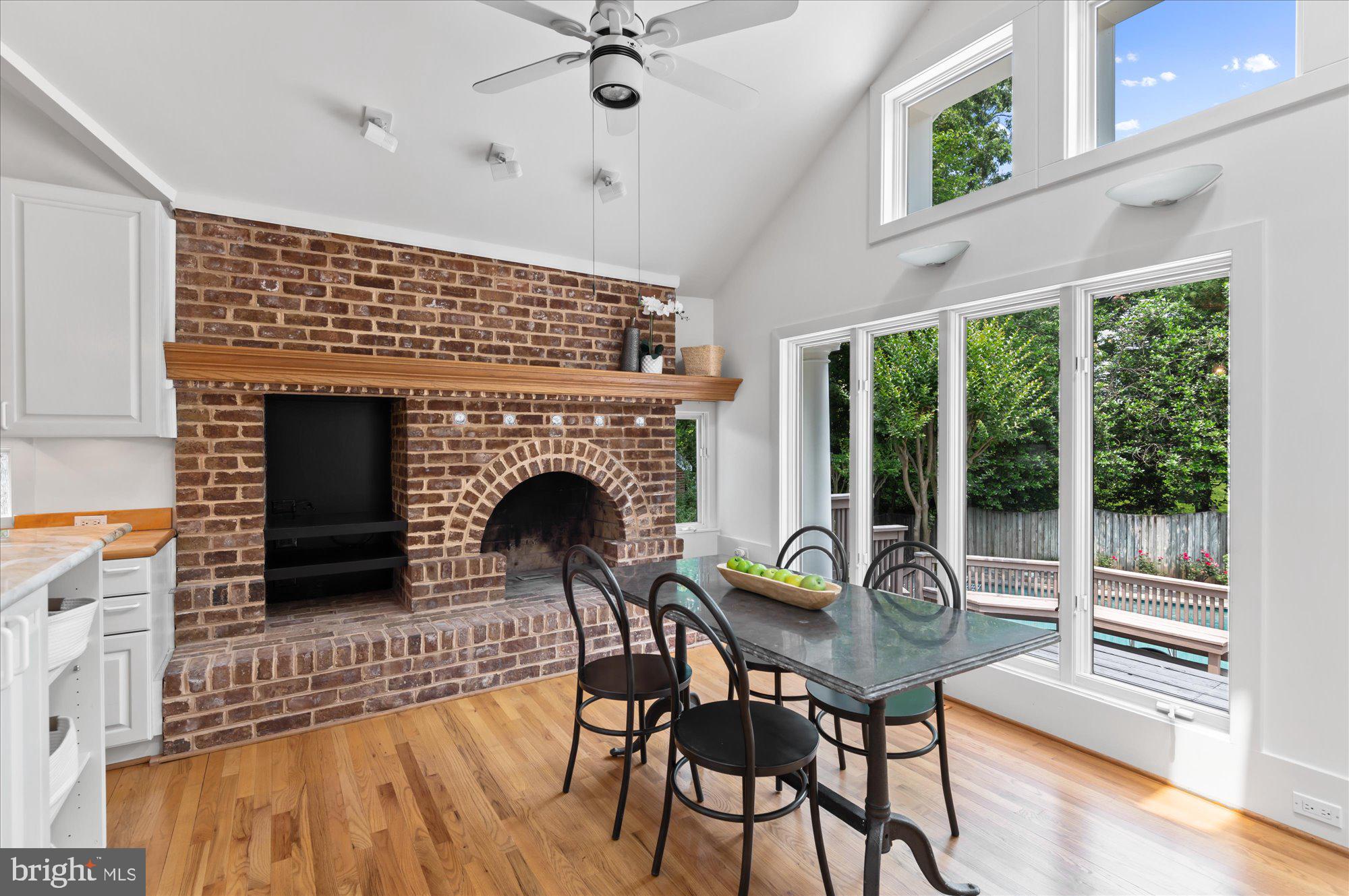 KENWOOD - Residential