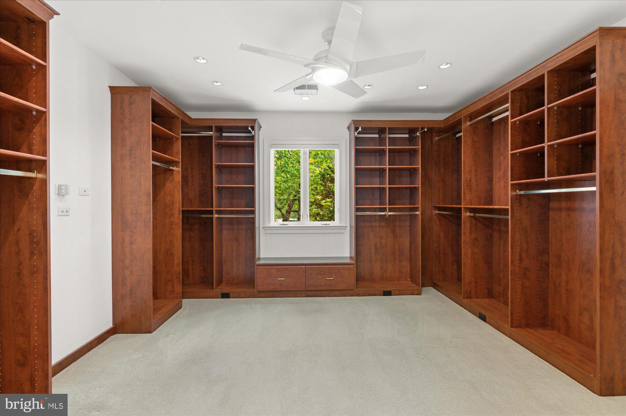 KENWOOD - Residential