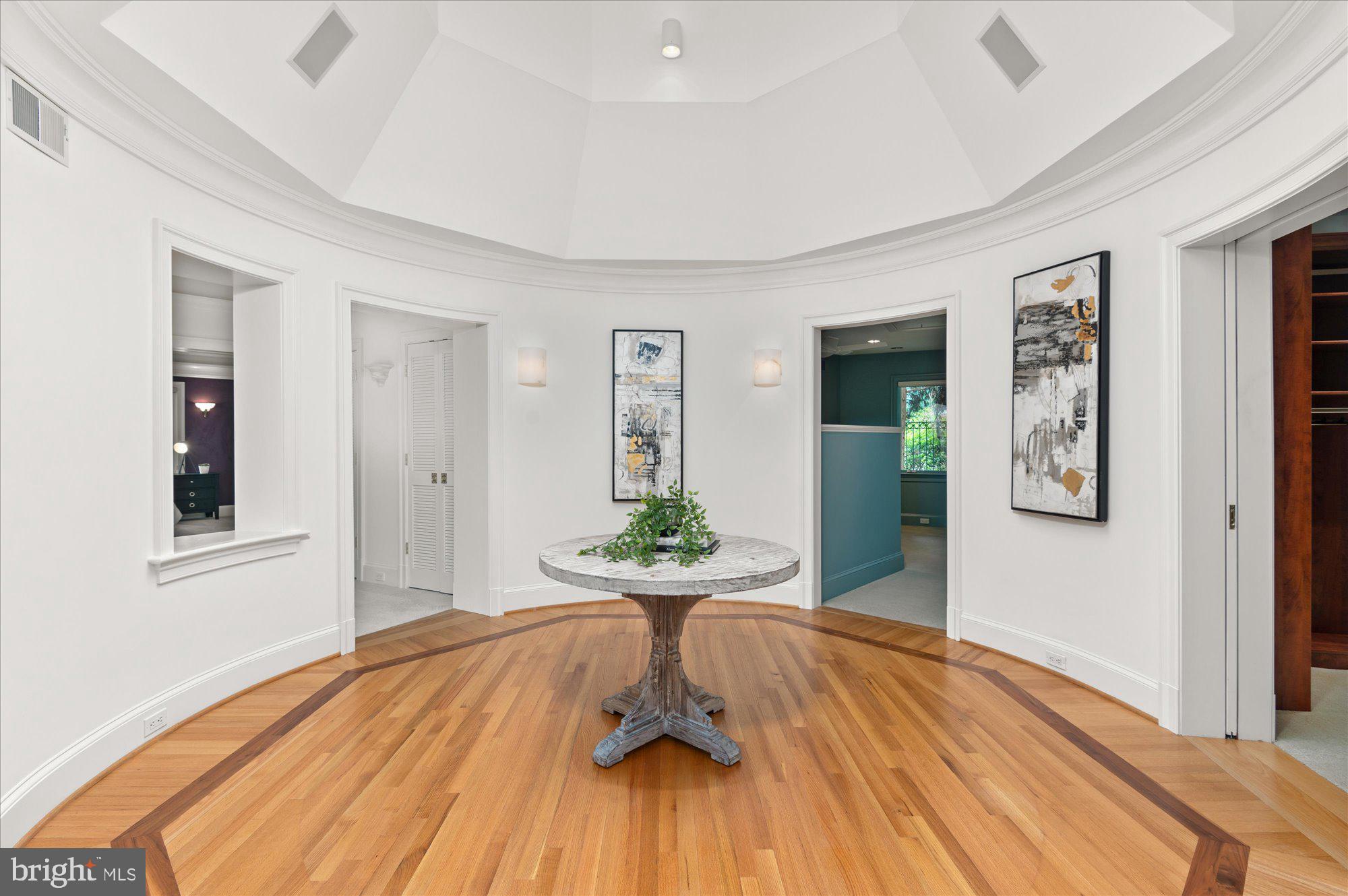 KENWOOD - Residential